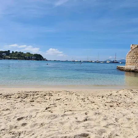 Azur Horizons Sea And Mountain * 胡安莱潘